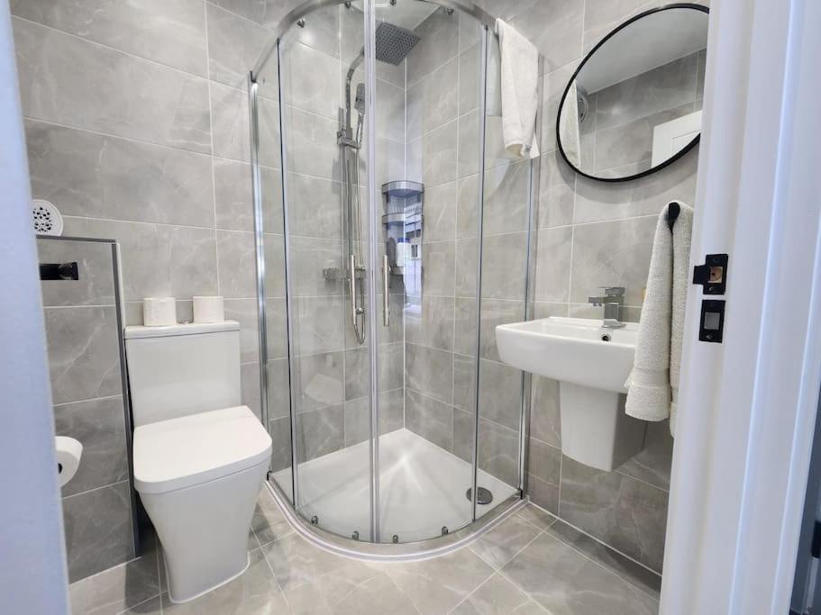 Paradigm Court, Modern 3-Bedroom Flat 1, Oxford Esterno foto